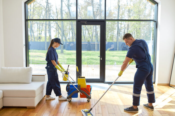 How Long Does It Take To Clean A 1500 Square Foot House?